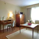 Avenida 4*
