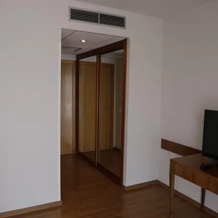 Avenida Hotel 4*