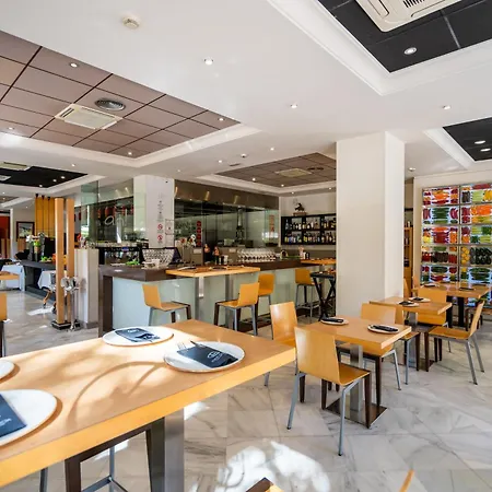 Avenida 4*