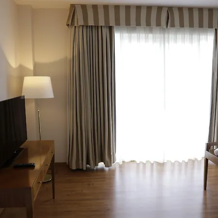 Avenida Hotel Otel Almería
