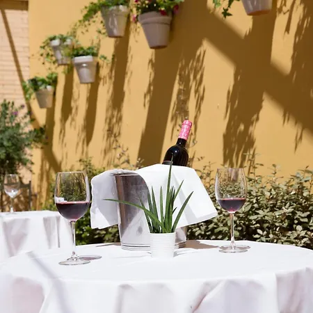 Avenida Hotel Almería