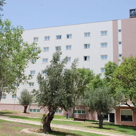 Avenida 4*