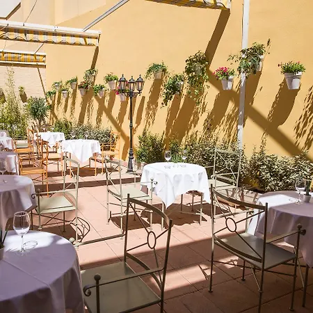 Avenida Hotel 4*