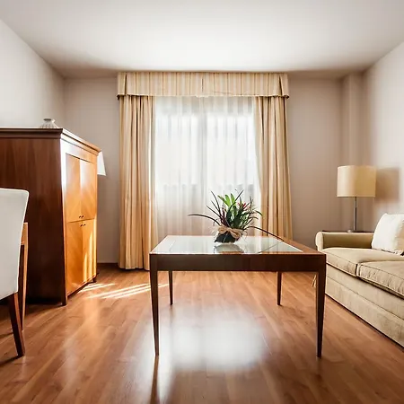 Avenida Hotel Almería