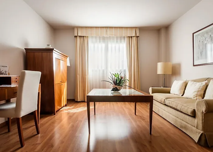 Avenida Hotel Almería